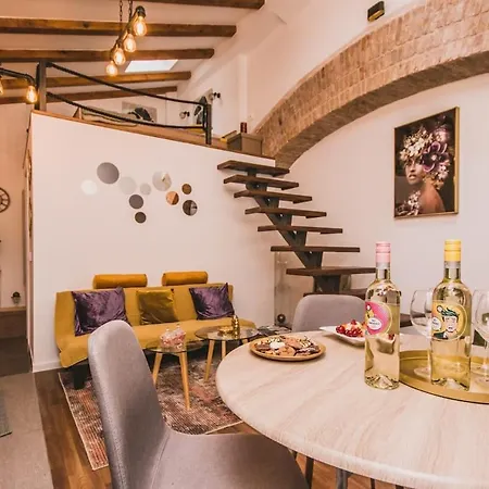 Apartman Ladro - Pjaca Appartement